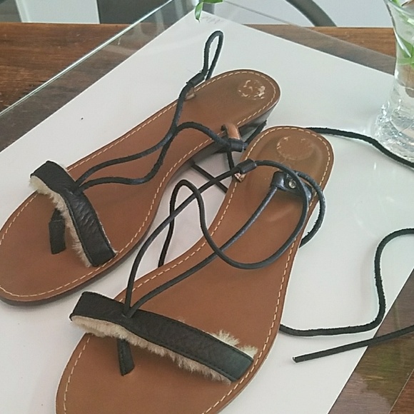 CLEARANCE. UGG Australia lace up sandals - Picture 8 of 8